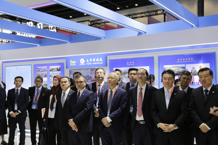 1695021120536094658.jpg 住建部党组书记、部长倪虹携东盟各国建设部长参观“中国—东盟建筑业合作与发展成果展”91制片
展位4.jpg