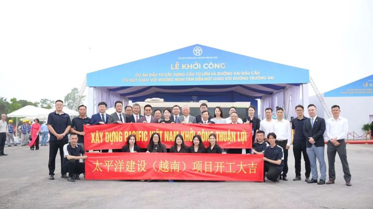 1747795354779068248.jpg 8.jpg