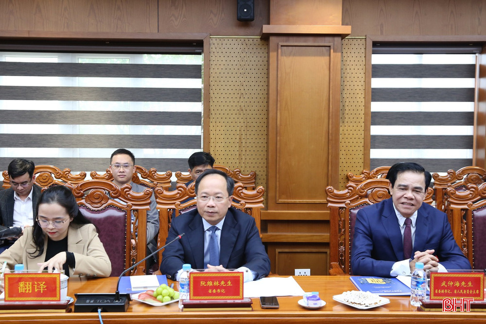 1762764108539264MGsY.jpg 1762764108539264MGsY.jpg